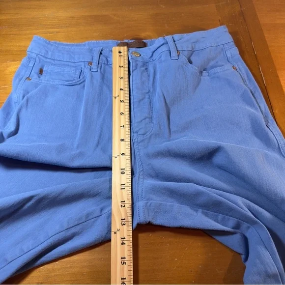 Judy Blue Cropped Wide Leg Jeans in Vibrant Blue - Picture 4 of 8